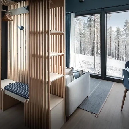 Foxfires Private Boutique 列维