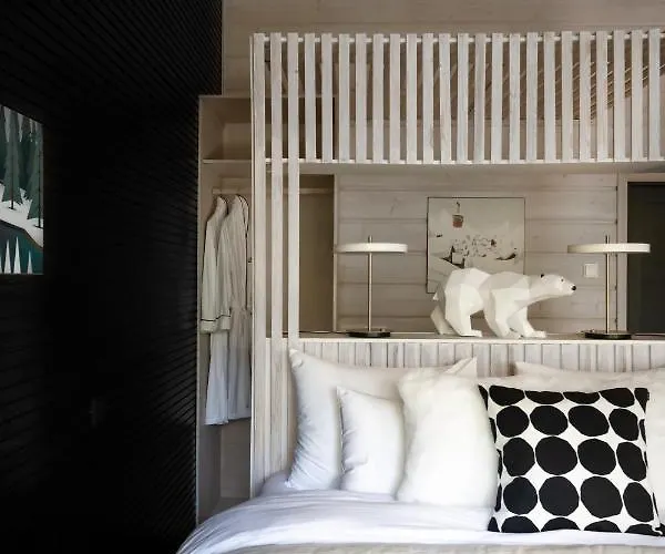 Foxfires Private Boutique 3*